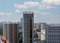 Guizhou Fengrun Karst Hotel (Jiaxiu Tower Qingyun Market Store) Hotels in Downtown Area