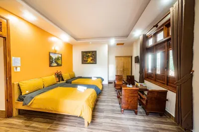 Villa Hotel Anh Trang Dalat 링선사 주변 호텔