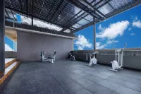 Longchuan Heijin Liuli Hotel