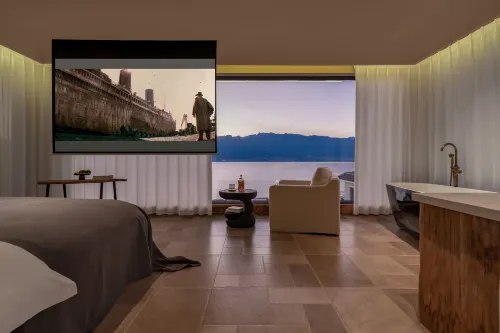 Wood Forest Designer Villa Seaview Courtyard Vacation Boutique Stay (Dali Erhai) - กระท่อม