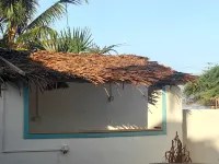 Sawa Sawa Beach Hotel & Backpackers