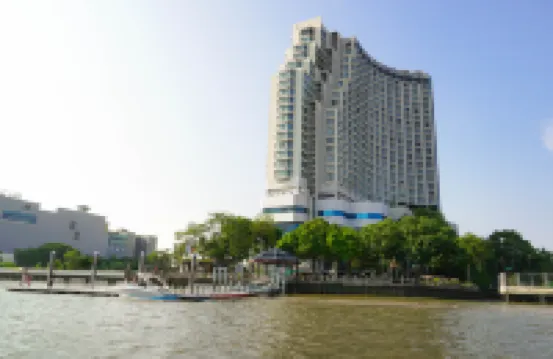 Montien Riverside Hotel Bangkok ラート・ブーラナ埠頭周辺のホテル