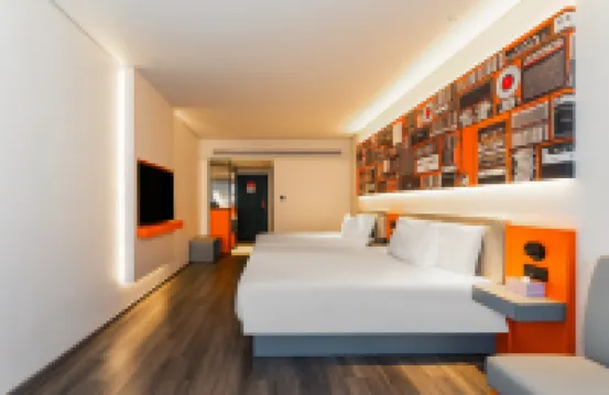 Ibis Hotel (Xi'an Bell and Drum Tower HUIMIN  Street Store）