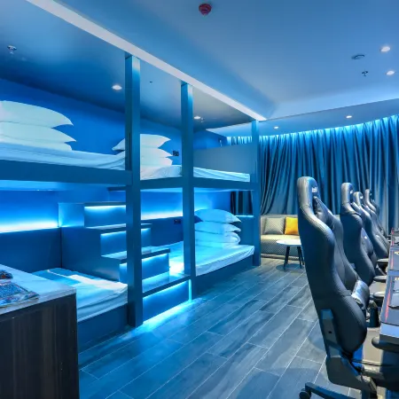 Riot Games E-sports Hotel (Shaoguan Kuangshan Park Moer City Branch)