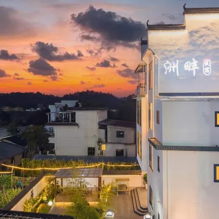 Wuyuan Riverside Retreat,