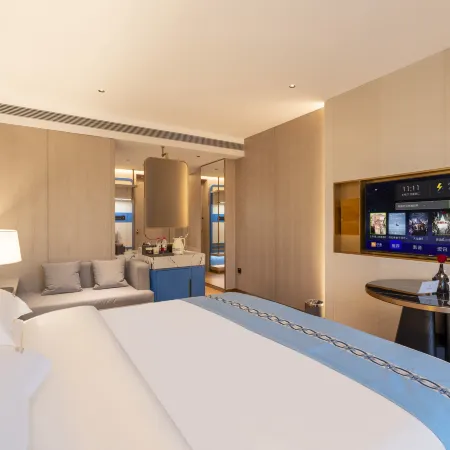 Huating Yijia Smart Choice Hotel