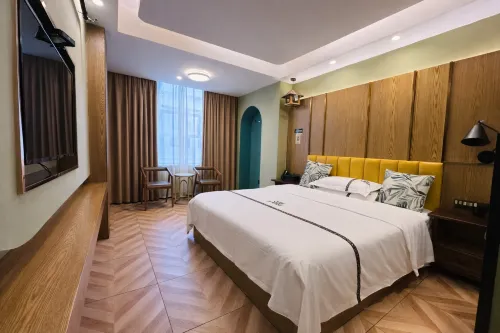 Shaoyang Yuemei Express Hotel (High Speed Railway Station) - 2 ดาว