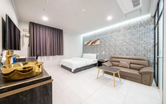 Suwon Station Hotel Terry's Hotel dekat Stasiun Suwon
