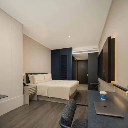 Shanghai West Nanjing Road at People's Square Metro Station Atour Light Hotel