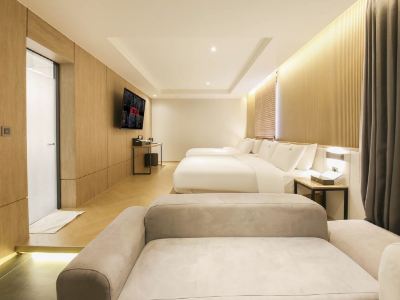 Gimhae The Van Hotel