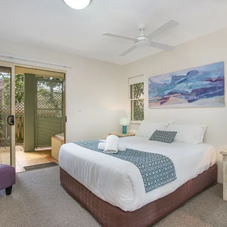 Lennox Beach Resort