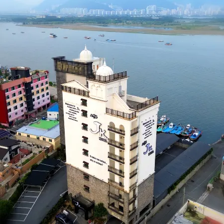 Busan Myongji Ocean View JK Hotel Отели рядом с достопримечательностью «Пляж Дадэпо»
