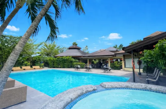 Alta Cebu Resort Mactan powered by Cocotel