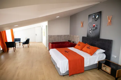 Zoom Hotel - Romantic