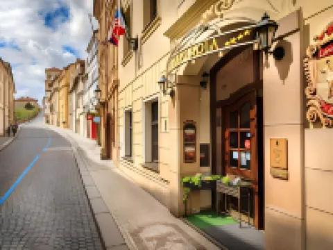 查爾斯國王飯店 聖維特主教座堂附近的飯店