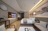 Moshang Qingju Hotel (Tianjin Station Jinwan Square) - 주차장