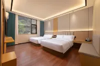 Tianmu Smart Luxury Resort Hotel (Danba)
