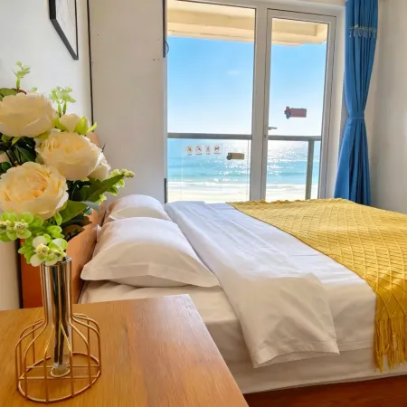 Xiaoyuer Seaview Homestay (Shanhai Square Magic Hot Spring Branch)