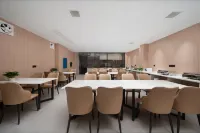 Licheng Xiyue Hotel (Chenzhou Yizhang Wenming South Road Bus Station Branch) - พร้อมอาหารเช้า