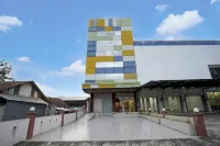 Hotel O near Terminal Batoh formerly Hotel Al Fatih โรงแรมใน
