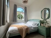 Manfa Sea View Guesthouse