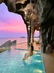 June Sea Hotel - Bãi biển