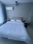 Lingshou Yueting Hotel - 2 estrellas