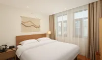 Lanyue Mountain House · Tinglan Mountain House (Kulun Naor Tourist Resort Area) โรงแรมใน