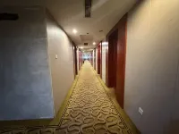 Yaxin E-Sports Hotel (Yancheng New Era Plaza)