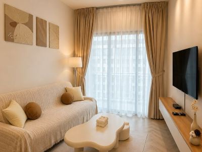 Upton | Near Timberland medical, Aeon by HopeHome