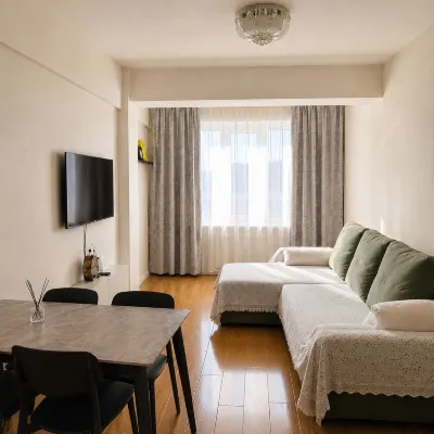 Warm & Cozy Stay in the City Center Hotels in de buurt van Sukhbaatar Square