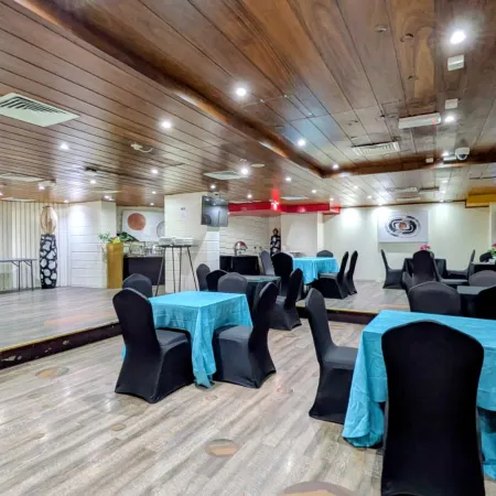Al Mansour Plaza Hotel