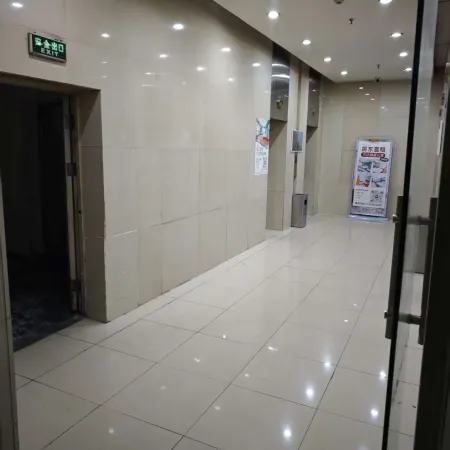 Kawen E-sports Homestay (Langfang High-speed Railway Station Wanda Plaza)