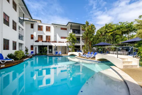 Meridian at Port Douglas - sul mare