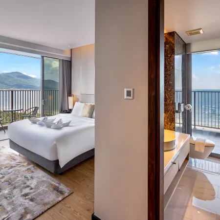 DiStay Beachfront Suites - Free Airport Pickup