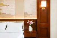Celebrity Hotel - Evcil Hayvan Kabul Edilen Alan