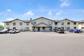 Coldwater Inn & Suites Near I 69