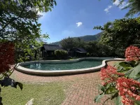Water Villa - Parking