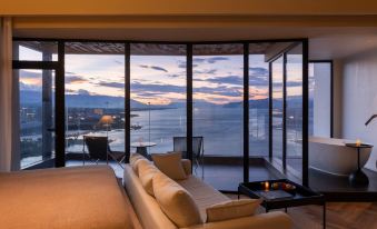 Dali BoMan Sea View Hotel (Erhai Park Branch)