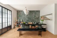 Friends Zen Yu Homestay - parking