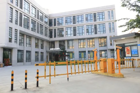 Winart Life service apartment Отели рядом со станцией Dawang Railway Station