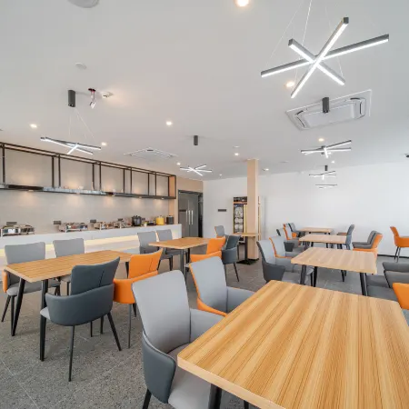 IU Hotel (Hezhou Zhaoping Government Affairs Center)