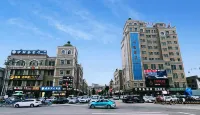 Huocheng Huayi Hotel