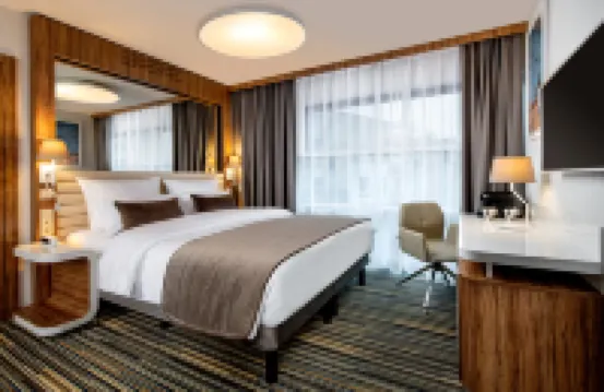 Leonardo Boutique Hotel Krakow City Center Hotel berhampiran Dragon’s Den