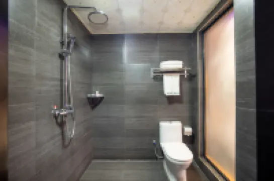 Tangtong chain hotel (Fangcheng Dongguan store)