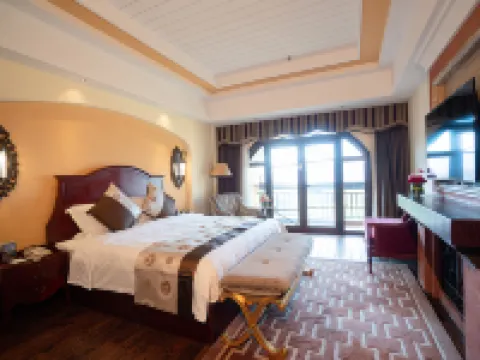 Zipeng Mountain Guangyuan International Conference Center Hotels in Feixi