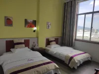 Baoshan Jiajia Yi Homestay