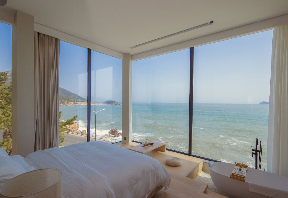 2. 칭다오 우셔 위..