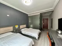 Caiyuan Business Hotel (Ankang Railway Station)
