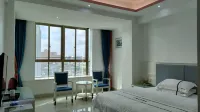 Lingao Ruoya Business Hotel